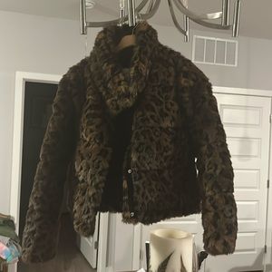 Abercrombie mini puffer cheetah print jacket size small